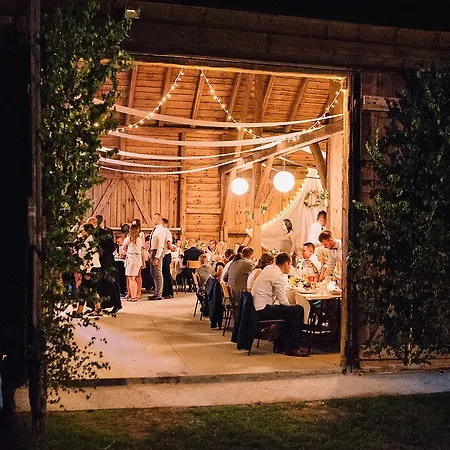 Lotnisko - Cztery Zywioly Farm stay Gize